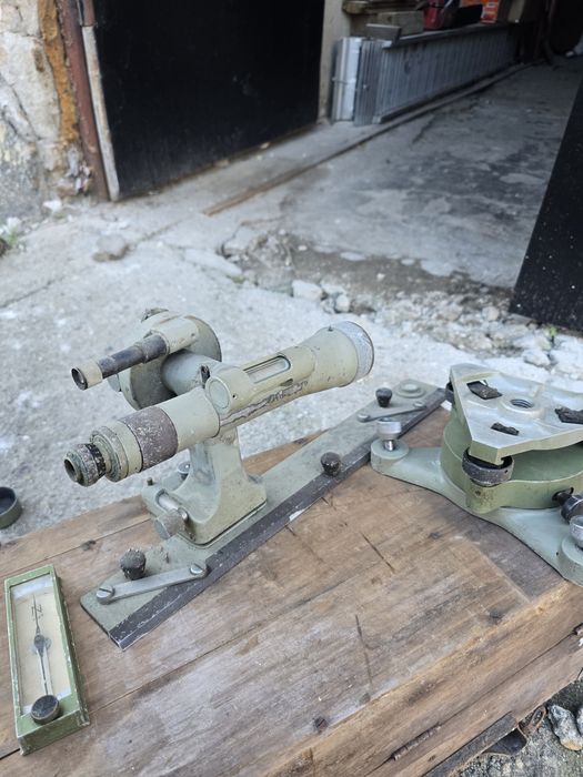 Стари геодезични уреди