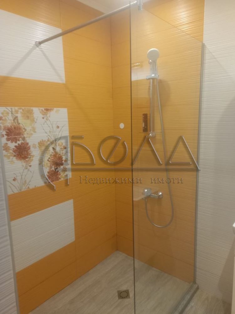 Продава се Двустаен апартамент в София, Център - 70 кв.м за 2815 €/кв.м - Снимка #6