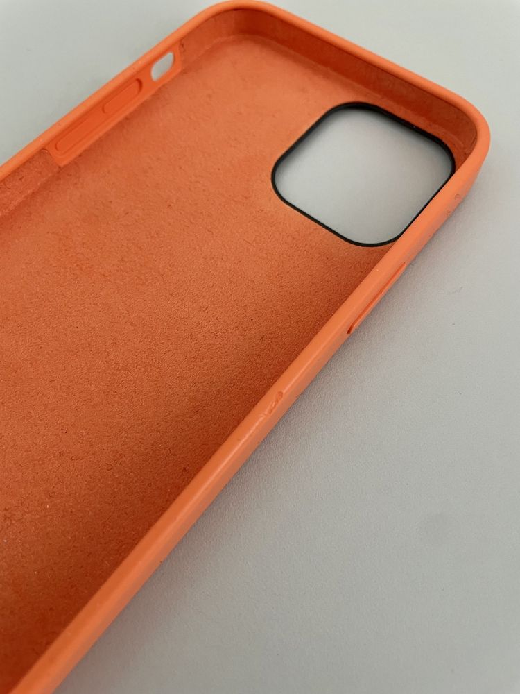 MagSkin Protective Case | MagSafe - кейс за iPhone 12/12 Pro