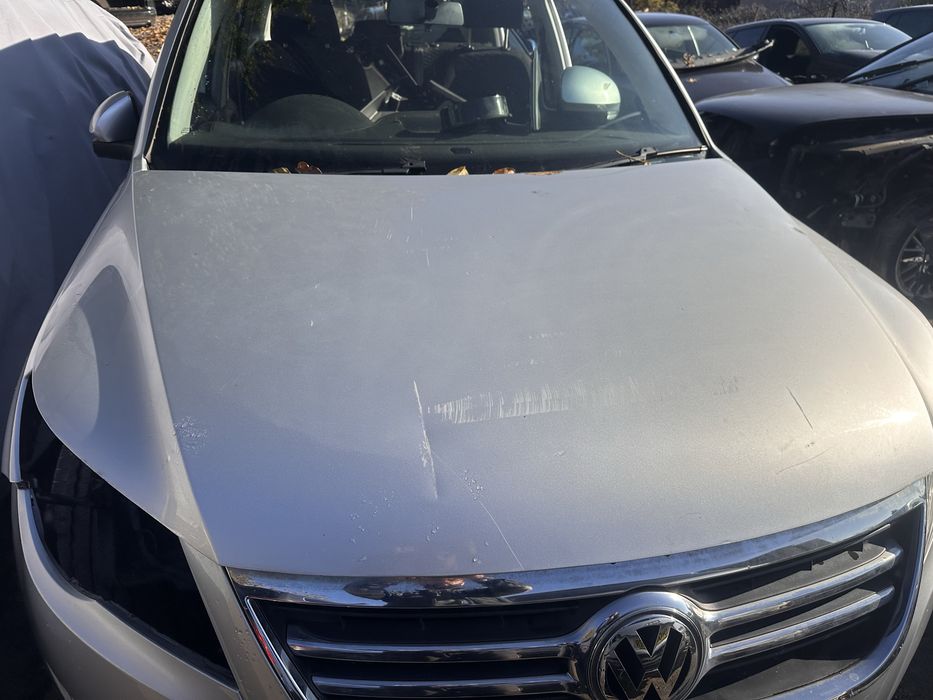 Преден капак фв тигуан / vw tiguan