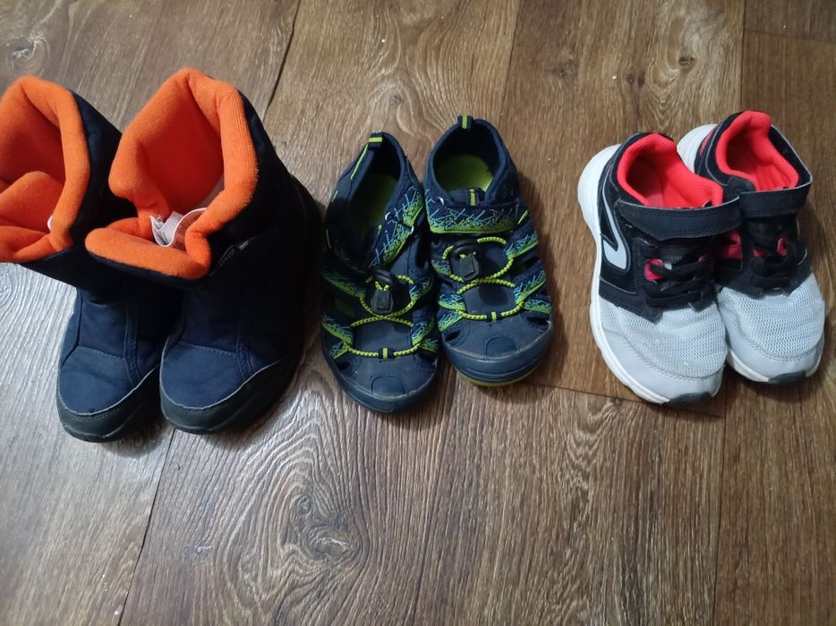 Ботуши, маратонки и сандали за момче