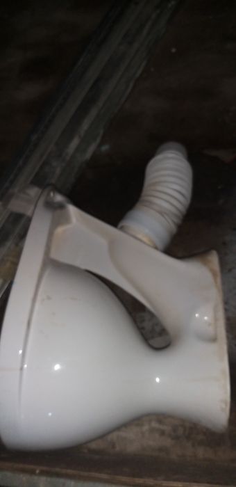 Унитаз Отдам даром за денги