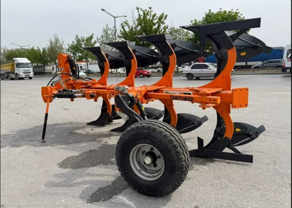 Оборотный плуг 4-х корпусный  (ТУРЦИЯ) б/у