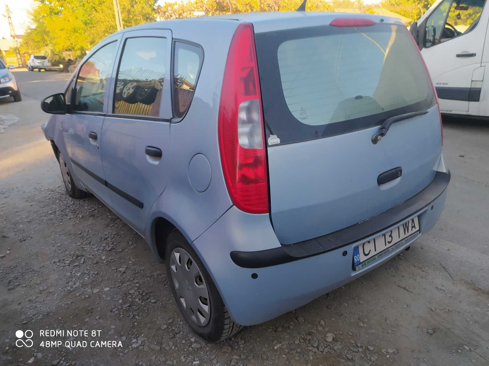 Dezmembrez Mitsubishi Colt