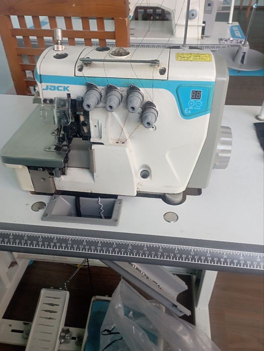 Тикув цехи учун тайёр ускуналар сотилади