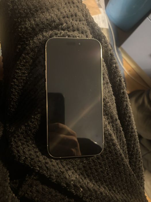 Iphone 15 pro natural titanium pret fix