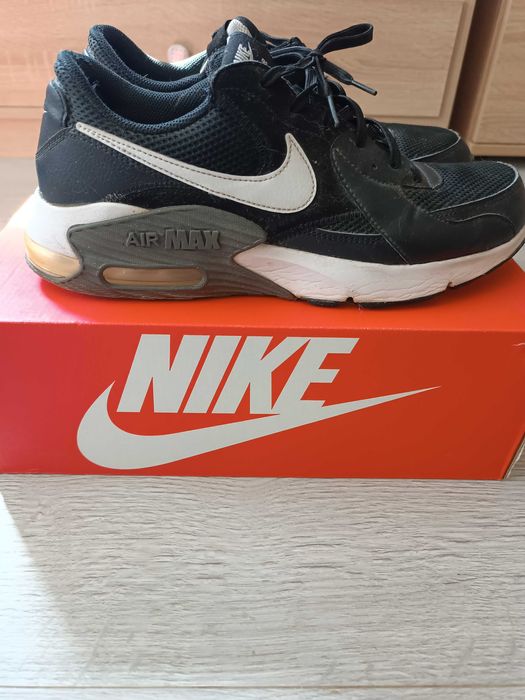 Nike air max excee