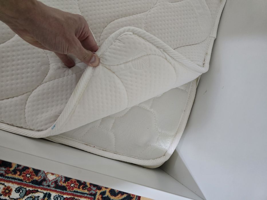 Детская кровать 160×70 + матрас состояние отличное.