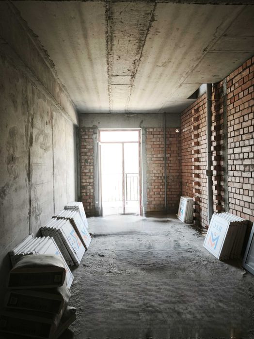 Yu  1 комнатная 29м2 на 4 этаже 10 этажного дома, массив Панельный