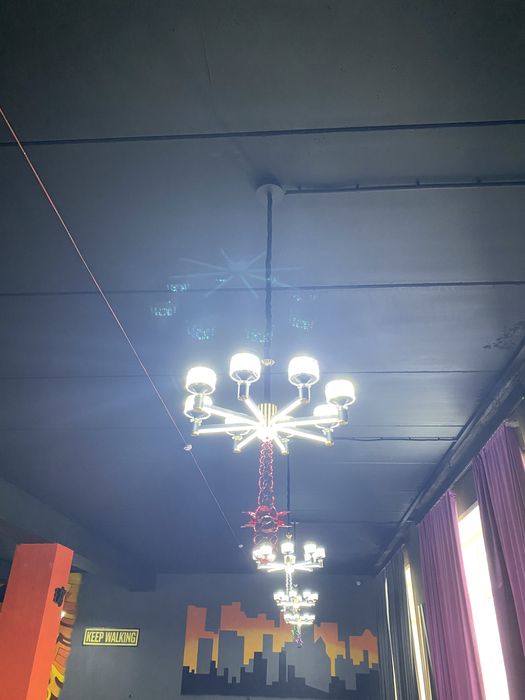 Продам люстры в отличном состоянии!