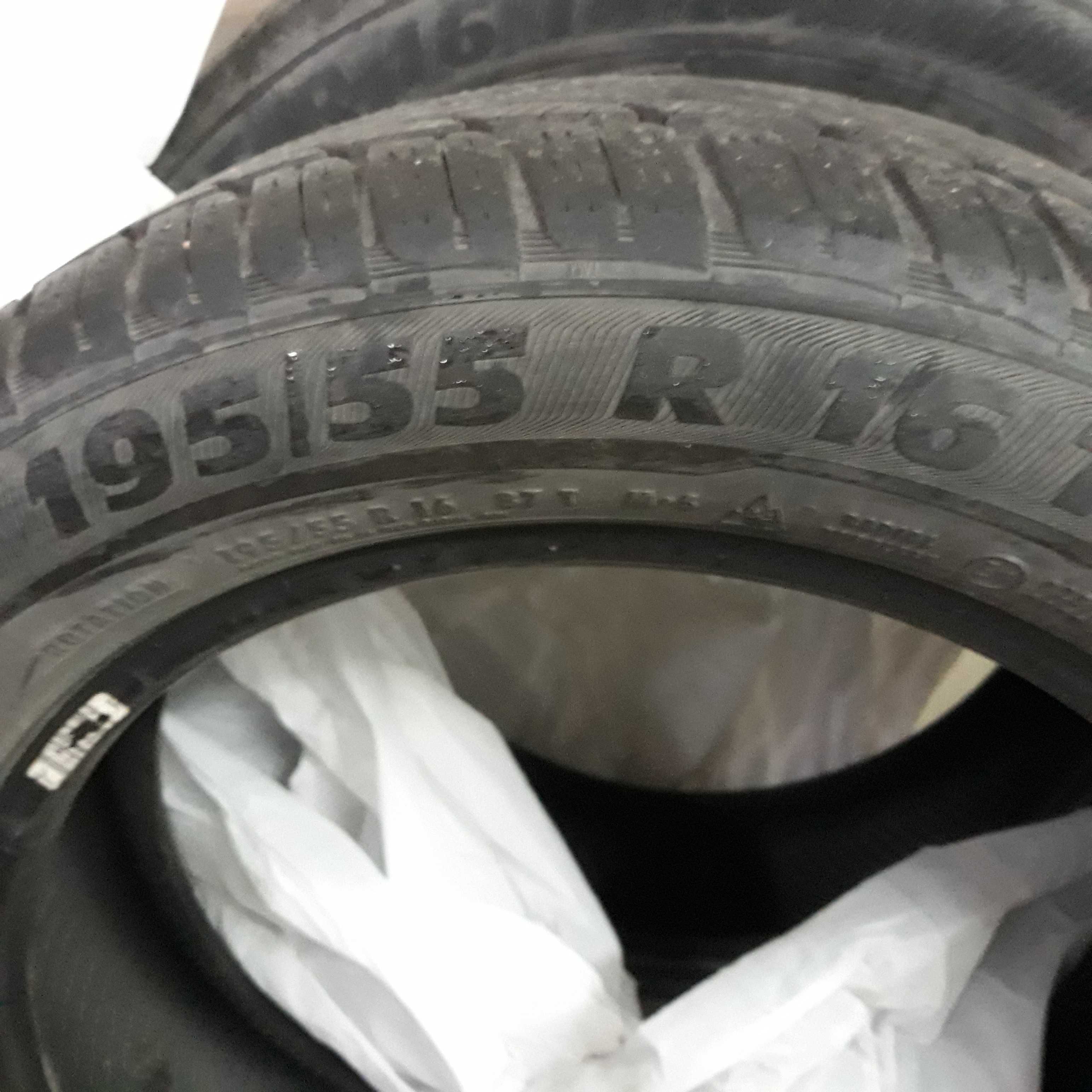 Продавам 2 бр.зимни гуми " Семперит"  195/ 55 R 16 използвани