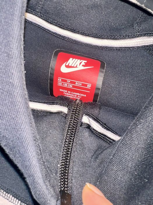 NIKE Tech Fleece суитчъри – като нови! XS и S