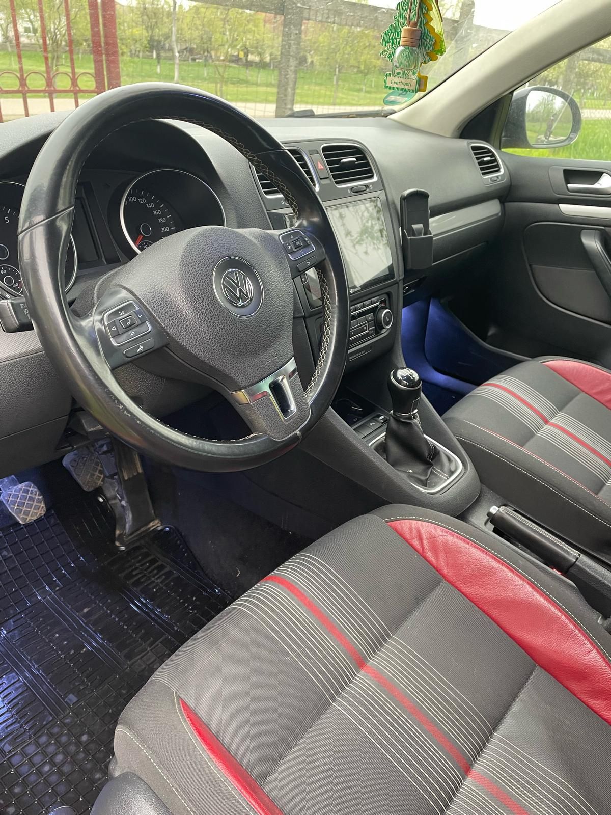 Volkswagen Mach Golf 6,1.4 TSI - 2012
