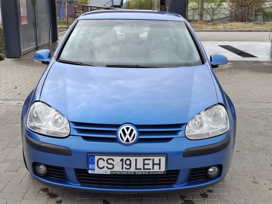 Golf 5 ,2004 1.9 Tdi  1800e negociabil km 321000 ,stare buna de funct.