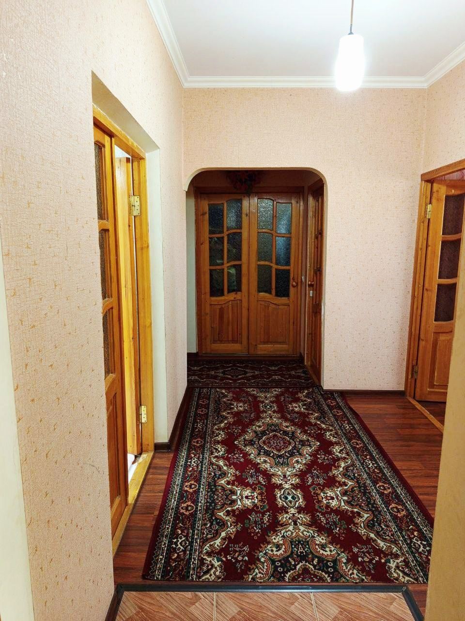 Продаётся 4 комнатная квартира Мирзо Улугбекский район массив Югнаки