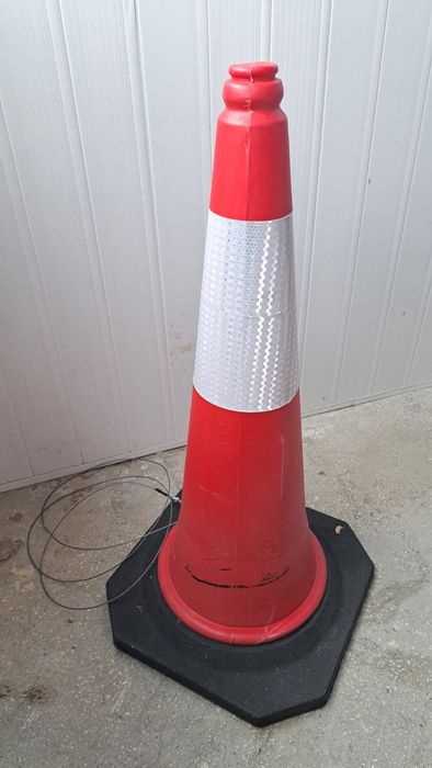 Con parcare sau constructii