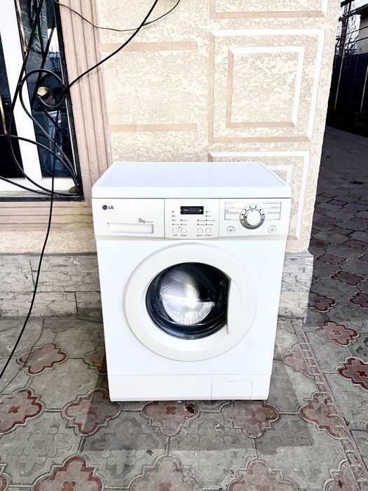 Продам стиральную машинку LG на 5кг рабочая