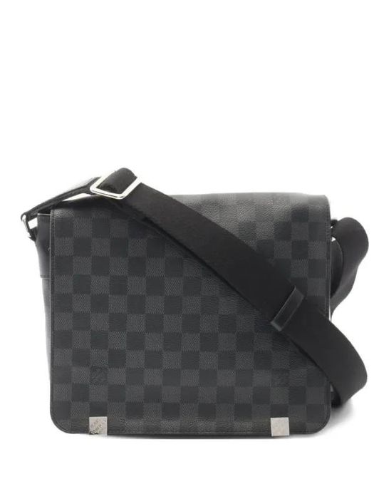 Louies Vuitton District PM Messenger Bag