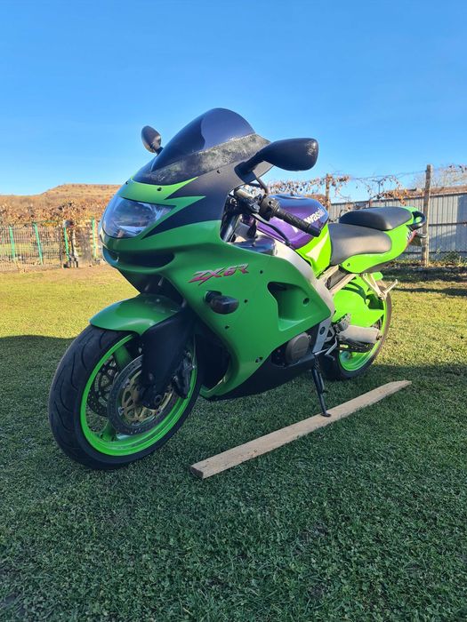 Kawasaki zx6r 1998