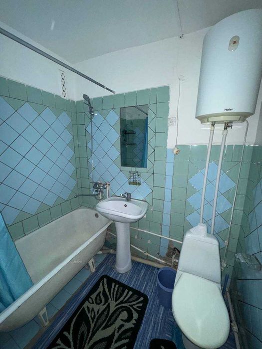 Продаётся 2х комнатная квартира середина с развитой инфраструктурой
