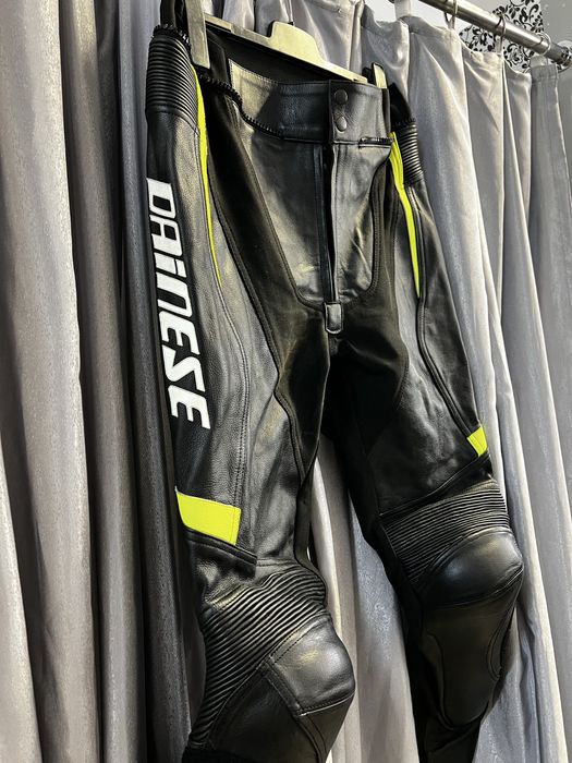 Pantaloni moto piele Dainese talie 44