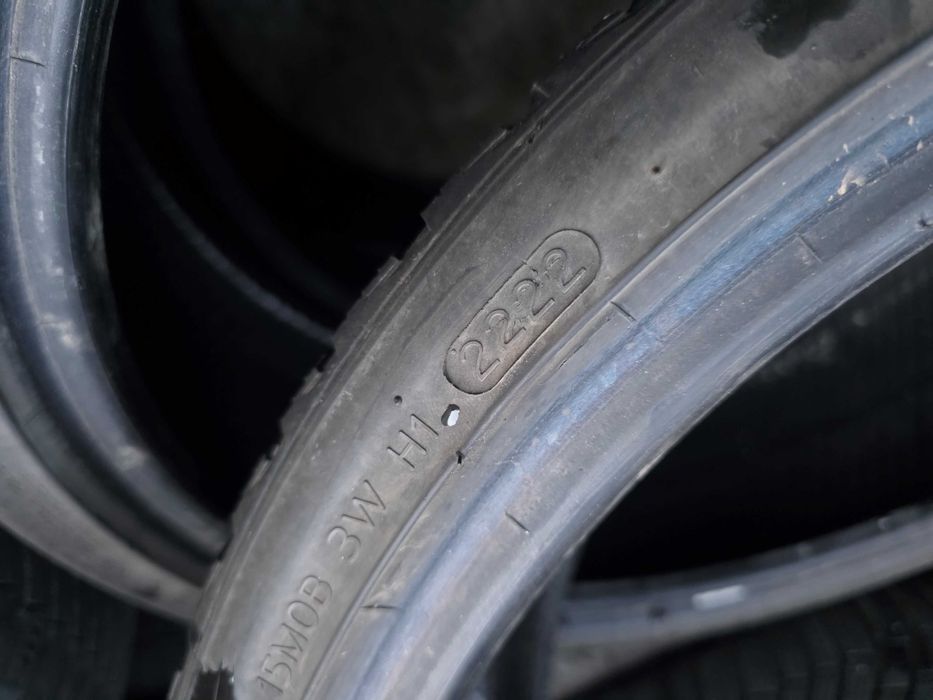 2бр Зимни гуми 235 35 20 - Hankook