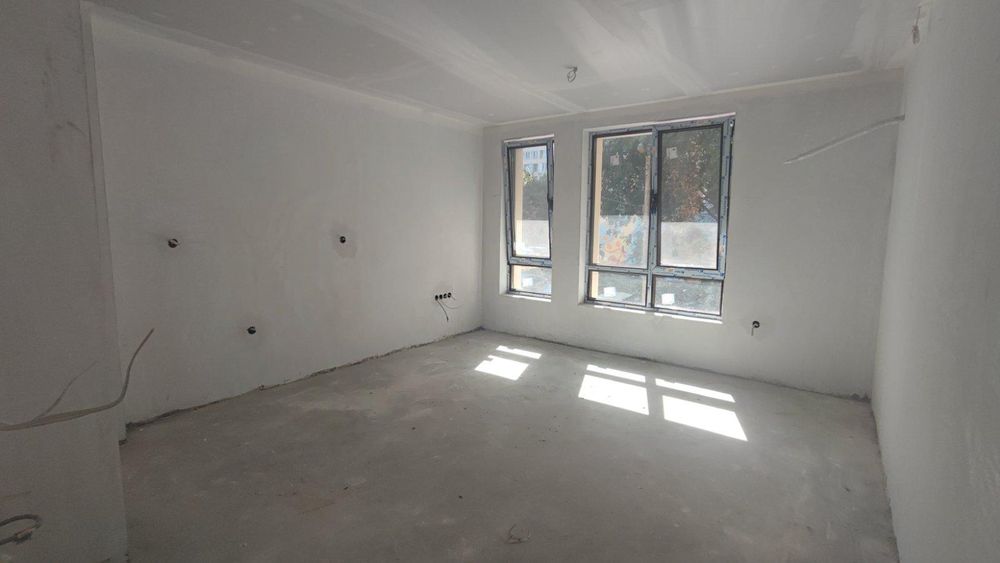 Продава се Тристаен апартамент в Варна, Лятно кино Тракия - 112 кв.м за 2036 €/кв.м - Снимка #8