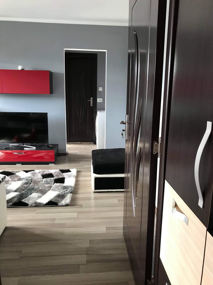 Apartament cu 2 camere de închiriat