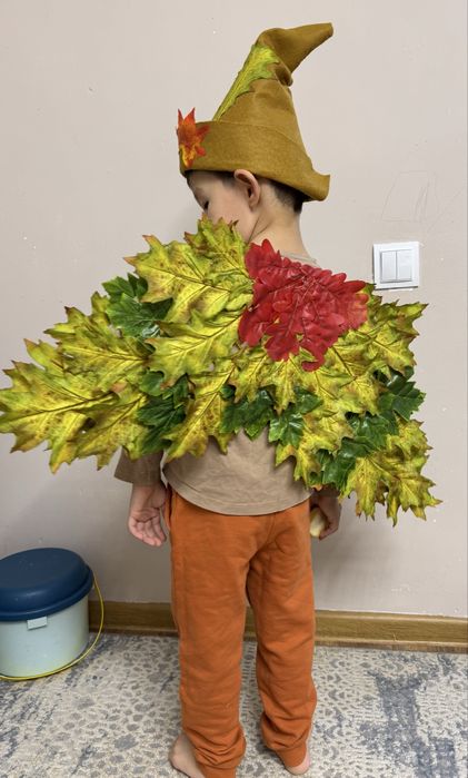 Продам костюм для осеннего бала