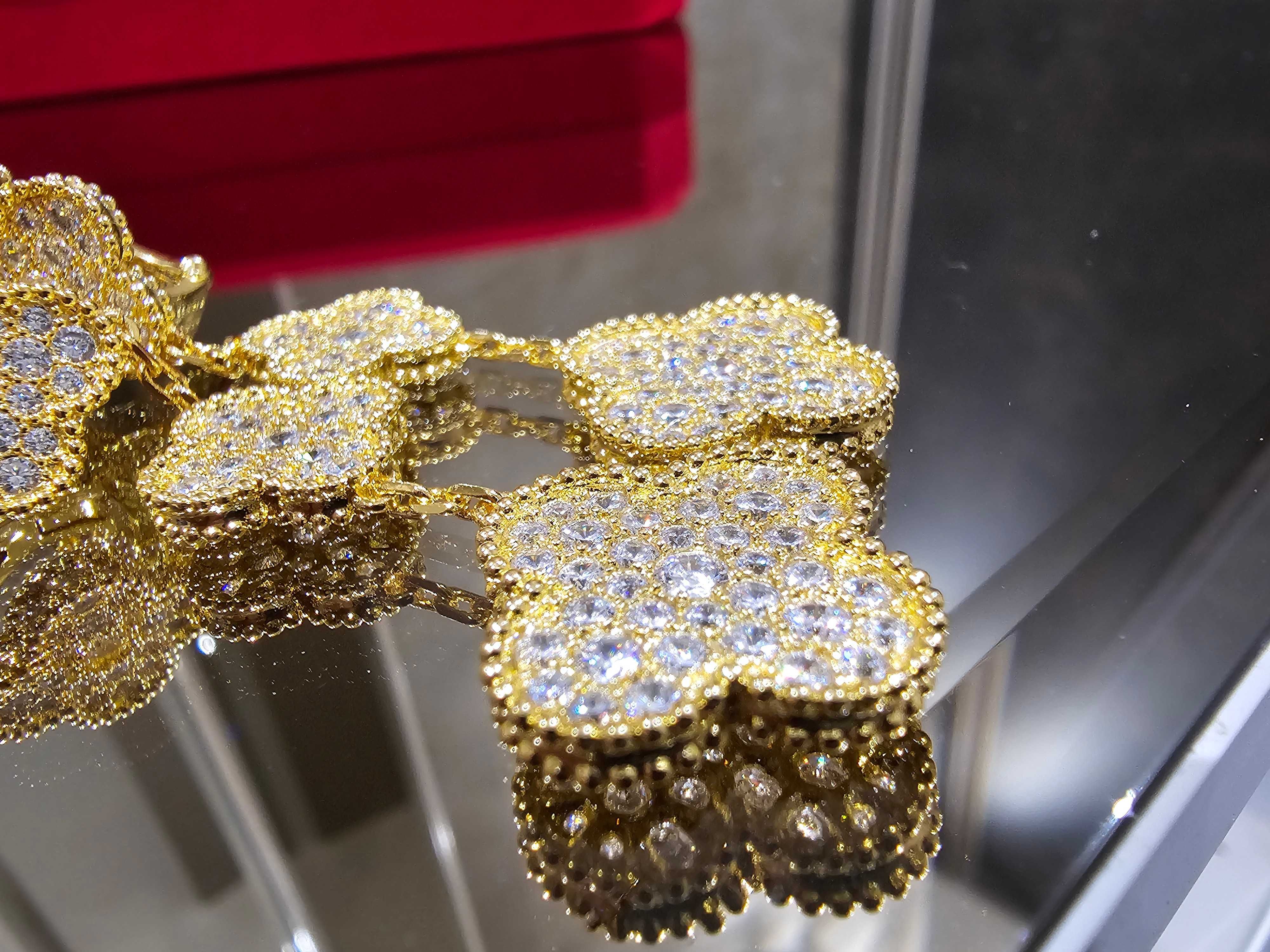 Van Cleef & Arpels VCA Gold 3 Motifs Diamond Alhambra Дамски Обеци