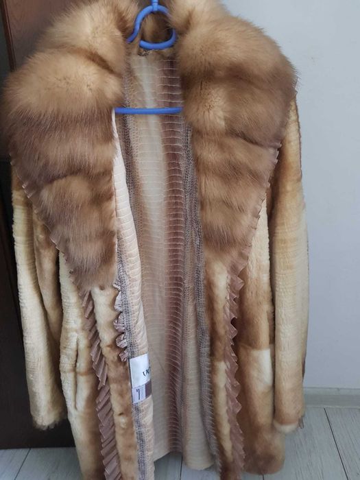 Haina de blana din nurca,fabricata manual in Spania