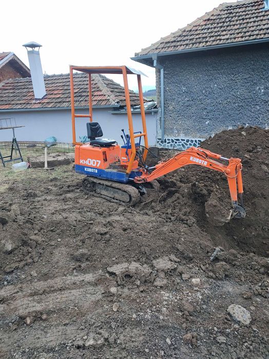 Продавам мини багер Кубота в добро състояние