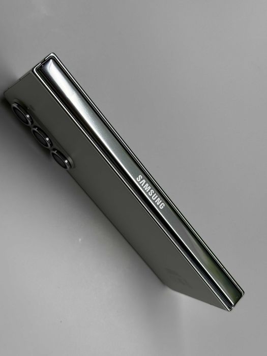 Samsung Z Fold5 256GB Гаранционен