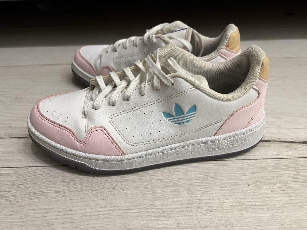 Дамски маратонки Adidas Originals NY 90 J