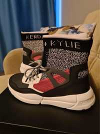 Сникърси тип чорап Kendall+ Kylie