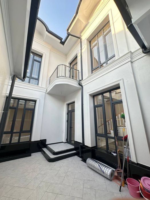 Продаётся дом Юнусабадский район махалля Бободехкон