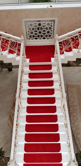 Красный дорожка ковролин