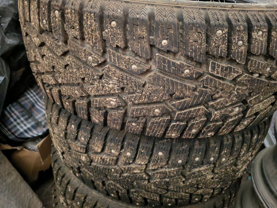 Шины зимние шипованные