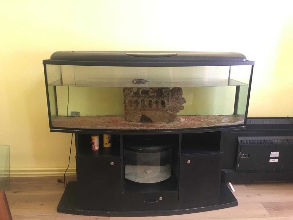 Acvariu 420 litri cu geam frontal curbat 150 cm