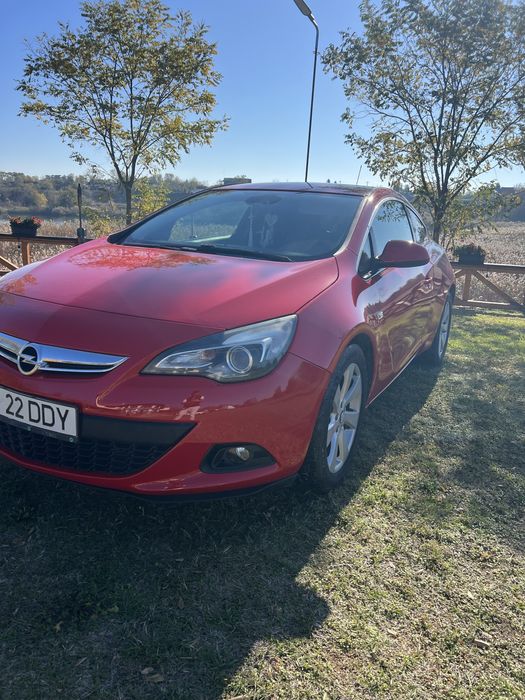 Opel Astra GTC 2014