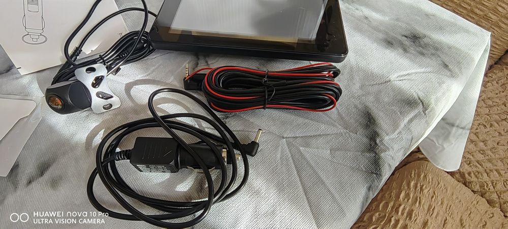 7 inch Carplay Monitor : BT/FM/TF/CARPLAY/ANDROID AUTO