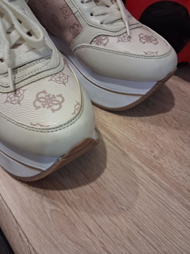 Guess  39.  Номер