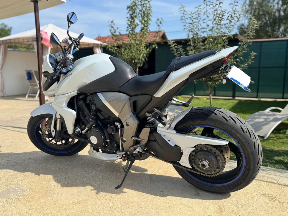 HONDA CB1000R cu numar de serie stantat pe ghidon