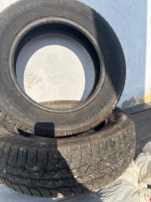 Зимние шины срочно продам