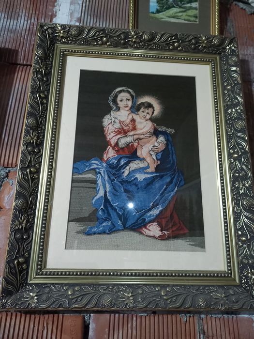 Vând tablouri goblen ,cusute manual!