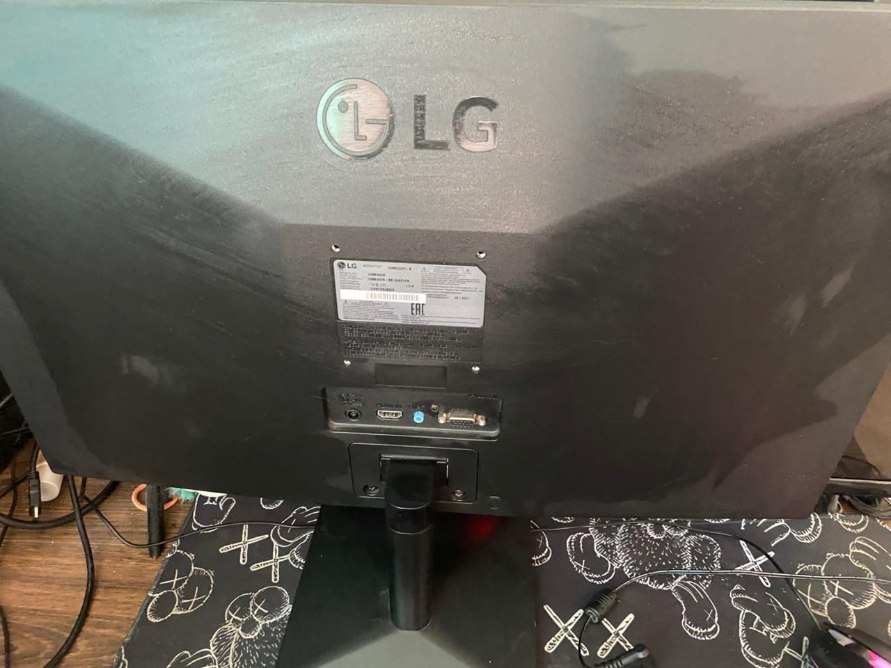 Продам монитор LG 24 диагональ на запчасти