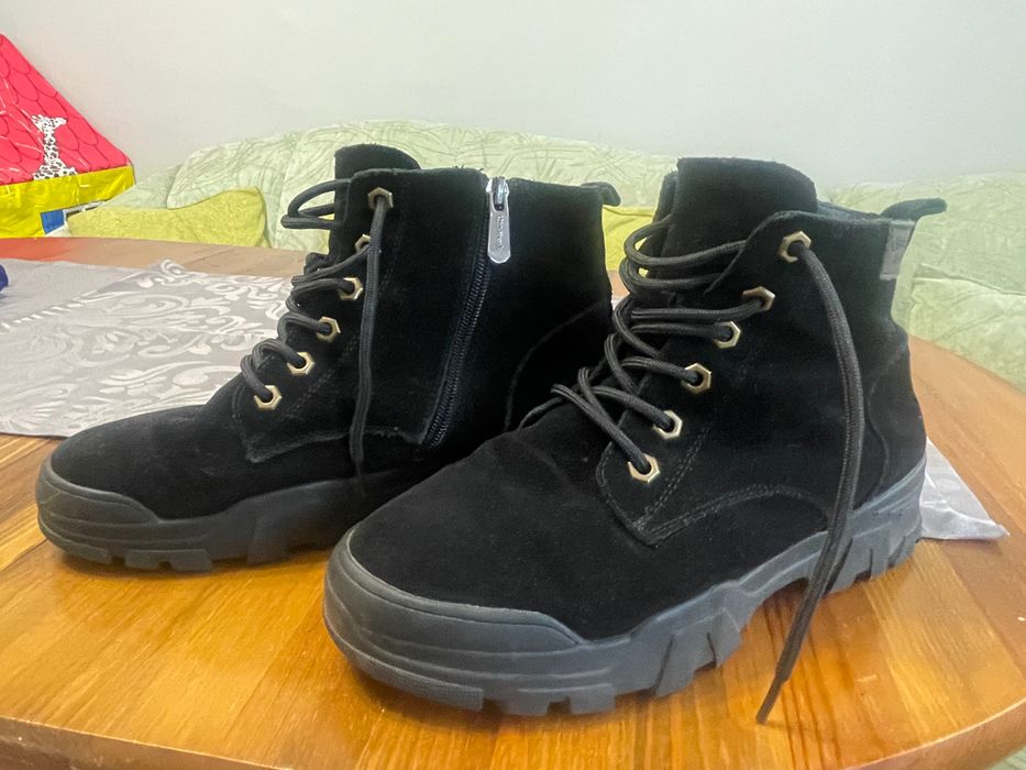 Маркови дамски обувки перфектно състояние 80-100лв