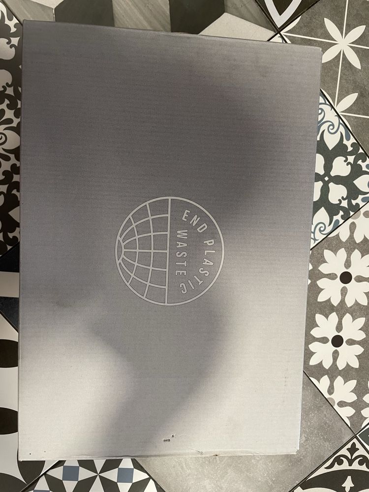 Adidas Box Hog 2