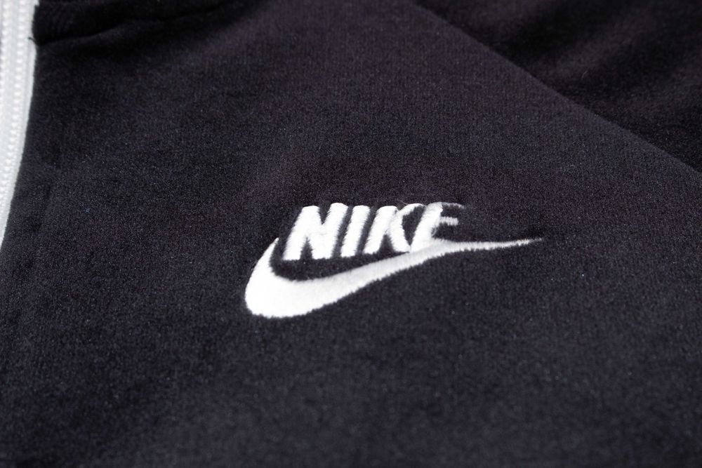 Nike оригинален дамски суичър с цип плюшено черно худи горница М