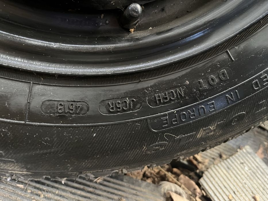 Vând 4 jante de tablă pe 13 + anvelope Debica Passio 175/70R13